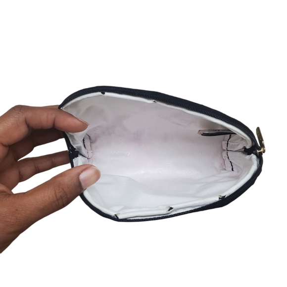 Dior Cosmetic Pouche - Picture 4 of 4